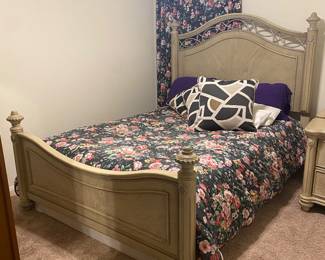 Bedroom set with two side tables- priced to sell!!!