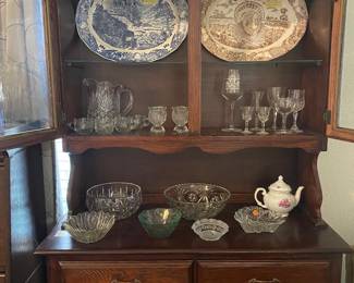 Look at all that beautiful dining ware