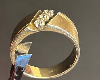 f 4K Gold Diamond Cluster Ring