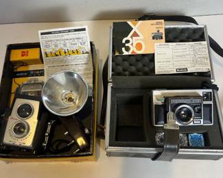 E Polaroid Instamatic