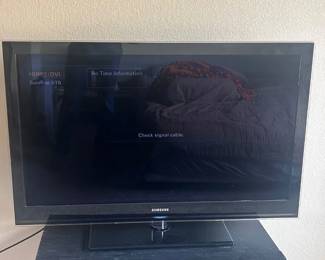 e 46inch Samsung LED TV