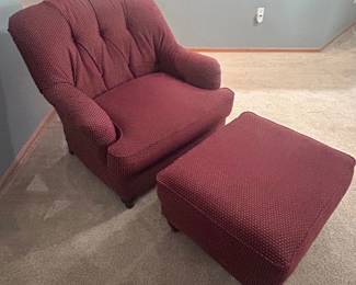 fu chair with ottoman