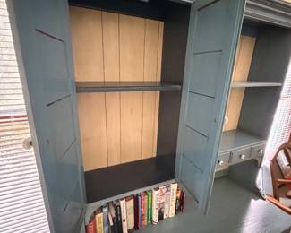 Great little hutch desk 70s