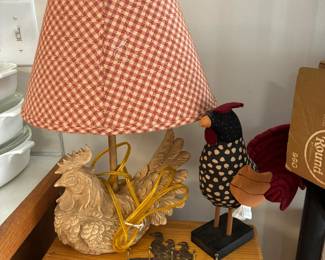 Whimsical chicken lamp, perfect for a kitchen