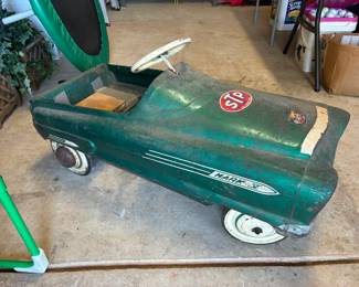 Vintage STP Pedal racer car