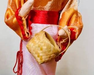 Vntg Vietnamese Doll Yellow