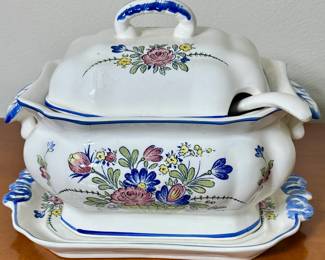 Vintage Soup Tureen w/Ladle