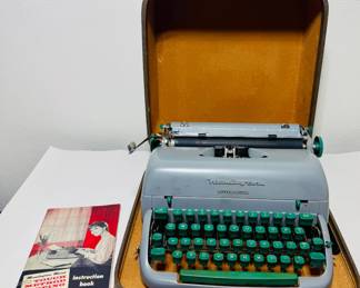 Vntg Remington Rand Typewriter