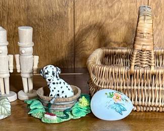 Nutcrackers, Bird, Dog, Basket