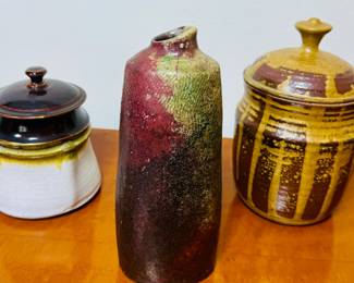 Vntg Pottery Vase Container