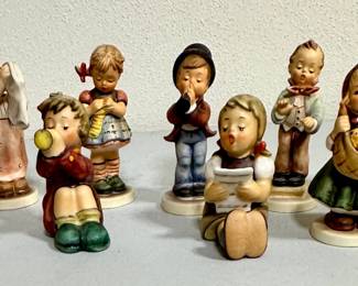 Lot 10 Hummel Figurines