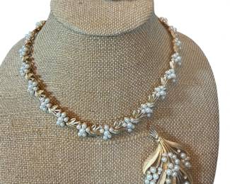 Brooch Necklace Jewelry