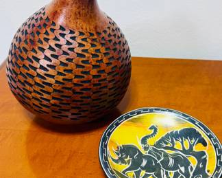 Gourd Vase Plate Kenya