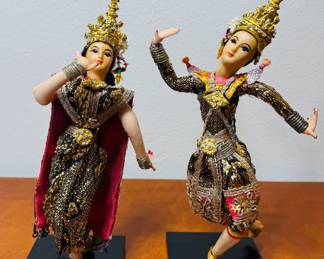 Vntg Japanese Figurines