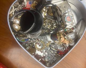 Tray of Costume Jewelry 