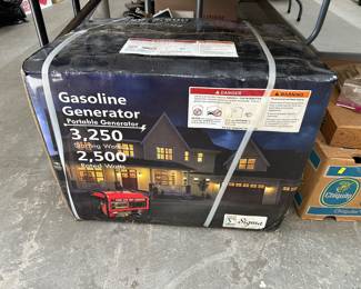 002 New in Box 2500 Generator