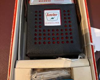 Sinclair gas tank replica transistor radio