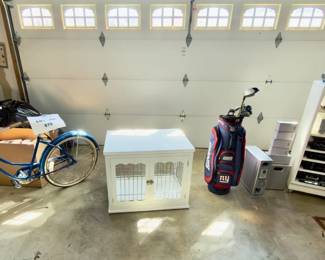 Women's Huffy Bike, White Dog Crate, Giants Golf Bag, Stereo Tower