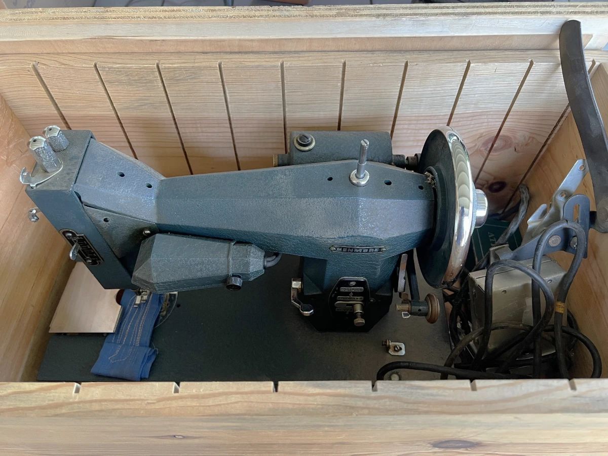 This does appear to be a vintage industrial Kenmore sewing machine.