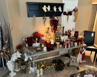 More Christmas decor. Also the green chairs in the background.