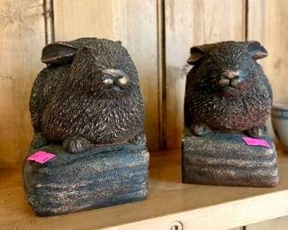 Rabbit Book Ends
