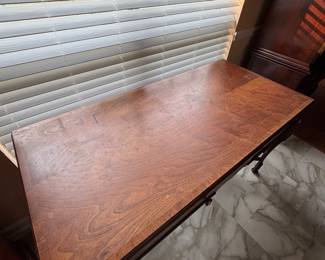 French Writing Desk top
