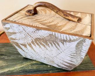 JUBAKO Japanese Box Pottery