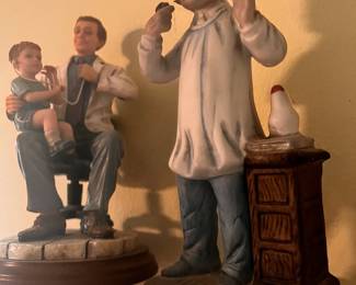 Doctor figurines   (2)