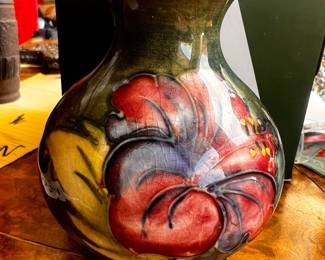 MOORCROFT  Pottery  Vase  4”