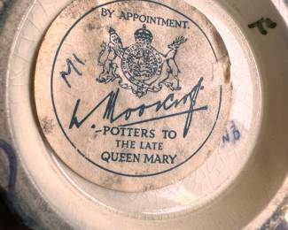 Appointment to Queen Mary Original  on vase