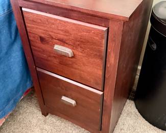 (2) Nightstands Pr