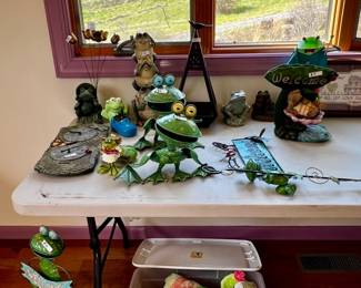 Frog decor