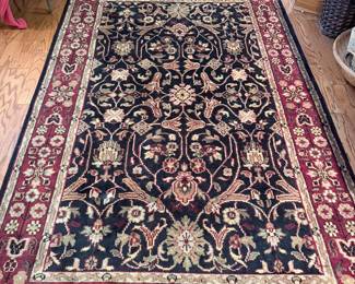 Beautiful 5x7 Wool Rug
