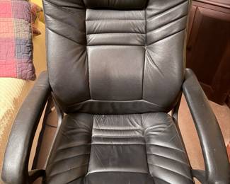 Black Leather Office Chair