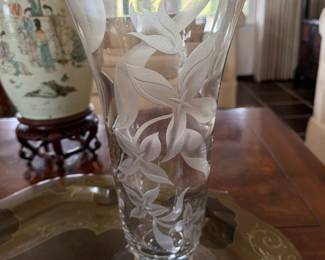 AND THIS ONE GOTTA A LALIQUE VIBE