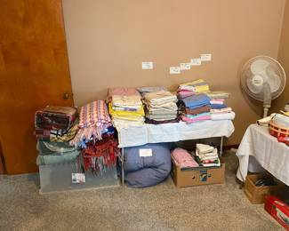 Blankets, towels, sheet sets, comforter
