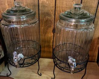 Beverage dispensers
