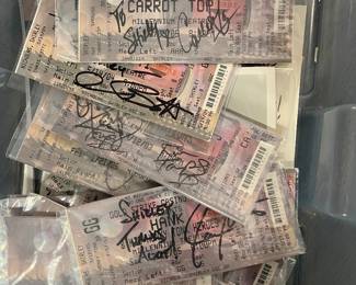 Assorted Autographs Carrot Top, Penn/Teller, more!