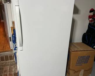 Upright Freezer Excellent Condition Frigidaire