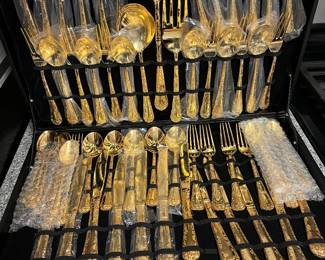 Gold-Plated WM Rogers and Son Enchanted Rose Set in Box