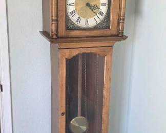 Ridgeway Grandmother Clock with German clock movement