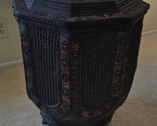 Chinese lidded basket of woven bamboo.
