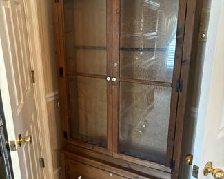 Gun cabinet 