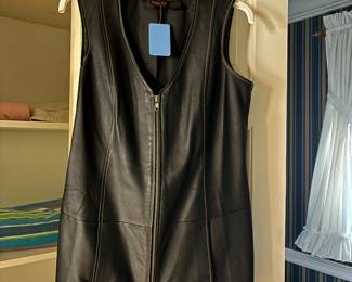 Leather woman’s zip up vest 