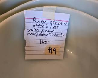 #9	Pyrex Set of 4 Green & Lime Spring Blossom Crazy Daisy Cinderella	 $100.00 