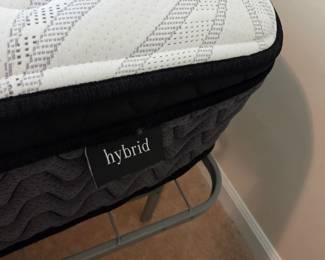 #37	Hybrid Pillow Top Full Mattress w/hollywood Frame	 $125.00 