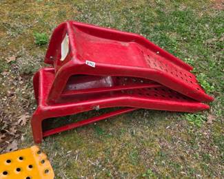 #142	Set of Red Metal Car Ramps	 $40.00 
