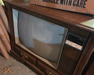 #121	I Love Lucy TV - not working You Move	 $5.00 