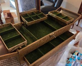 #229	Jewelry Box 	 $20.00 