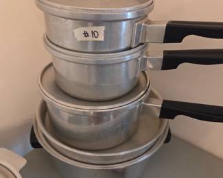 #10	Kitchencraft Aluminum 8 pc cookware set	 $30.00 